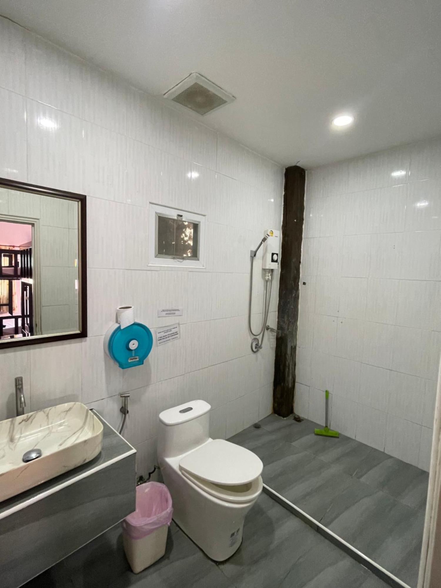 Social Quarters Blanco - Youth Hostel 18 To 35 Only Railay Extérieur photo